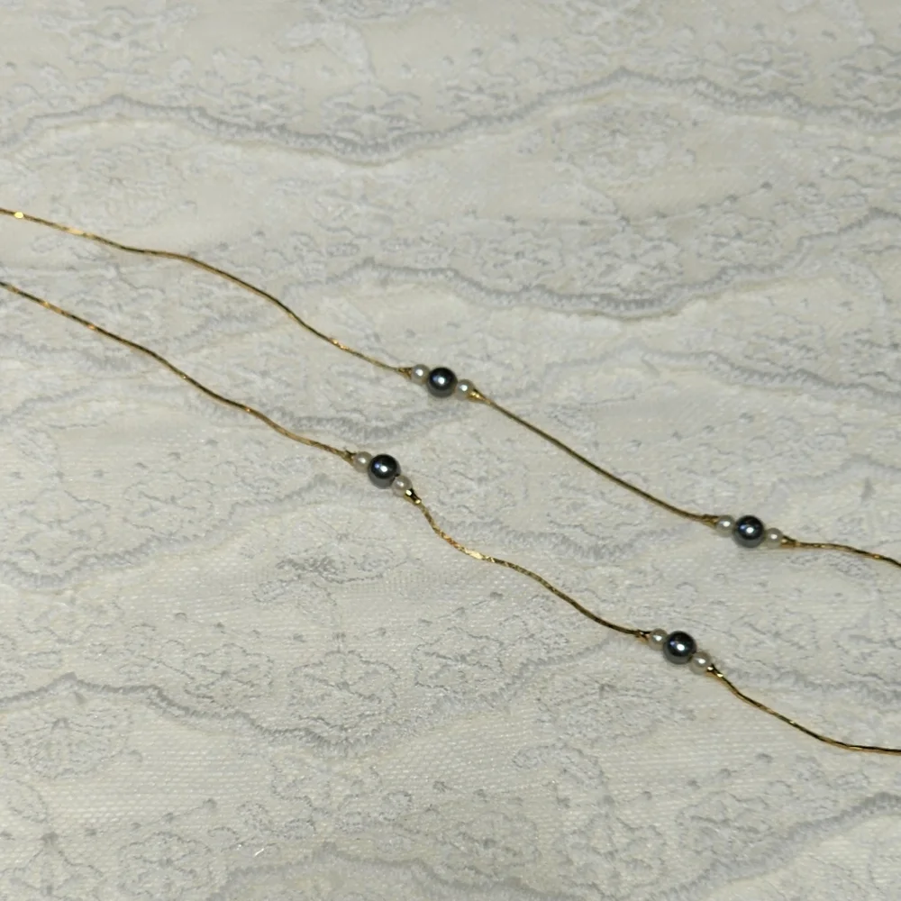 Vintage Avon Lot of 3 (2 Gold Toned Necklaces and a Bracelet)
